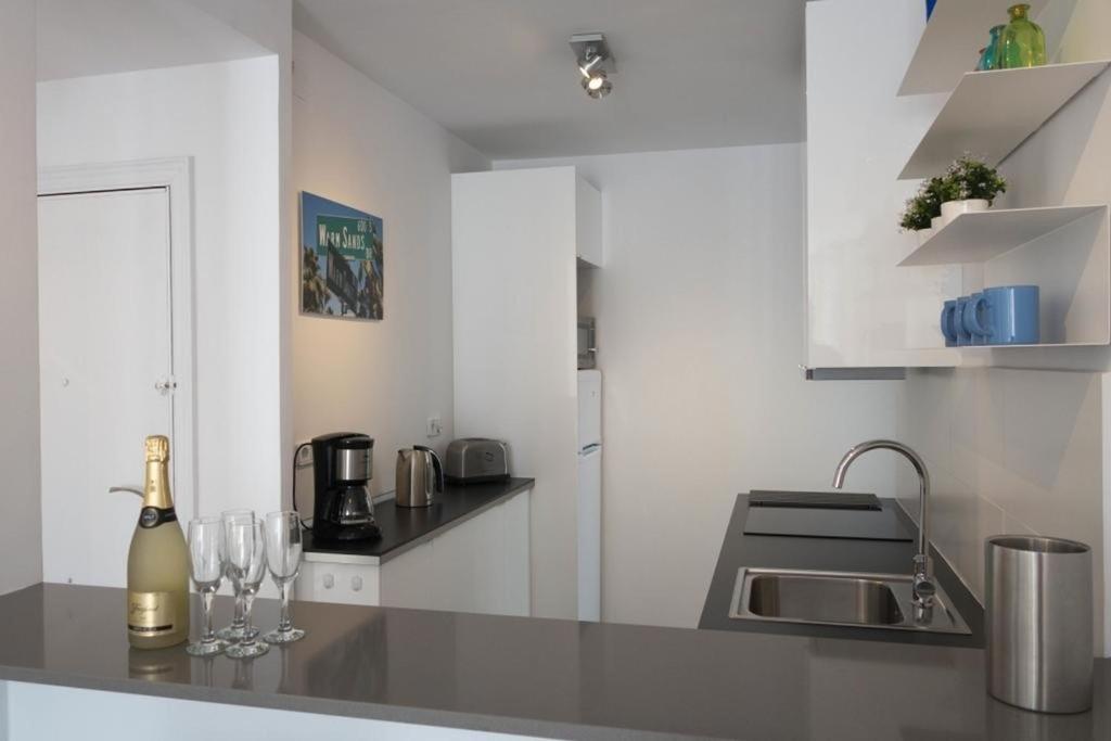 Warm Sands Apartment By Hello Homes Sitges Dış mekan fotoğraf